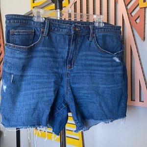Boyfriend denim shorts